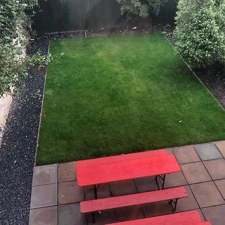 بيت للعطل Higgihaus #46 2-4 Bed Small Groups Hip Location Sleeps 4 - 10